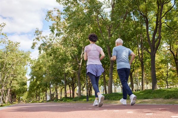 中國(guó)人均預(yù)期壽命79歲，對(duì)企業(yè)文件有何啟示？