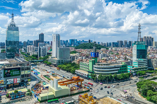 佛山管理咨詢公司深度助力，企業(yè)如何加速突破成長天花板？