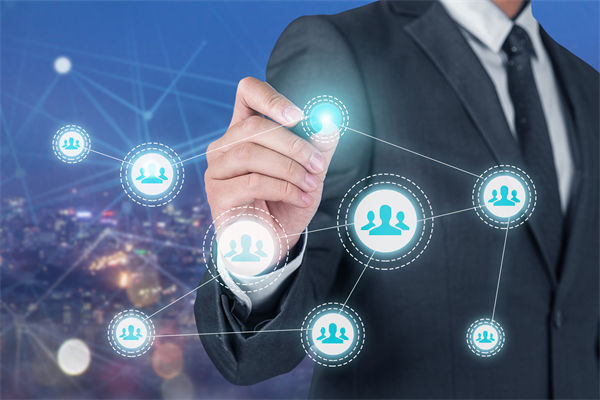 人力資源咨詢：新人領(lǐng)證時(shí)收到民政局1500元獎(jiǎng)勵(lì)