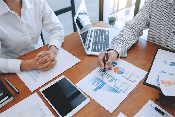 薪酬結(jié)構(gòu)與戰(zhàn)略脫節(jié)，薪酬咨詢怎樣搭建適配體系？