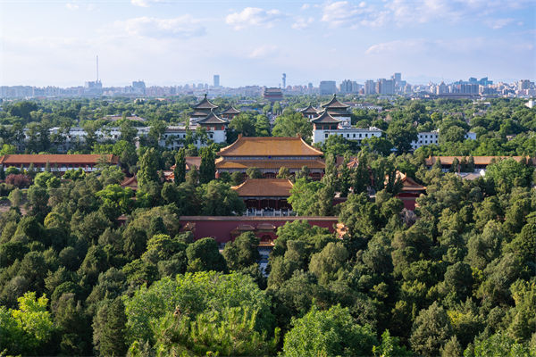 多家公司通知帶薪放假看閱兵，績效管理有何啟示？