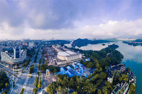 企業(yè)陷戰(zhàn)略迷茫難尋增長路，肇慶戰(zhàn)略咨詢公司能指明方向嗎？